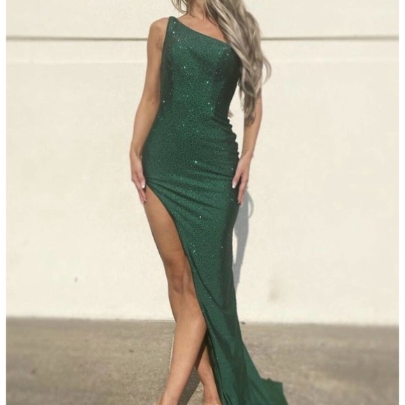 Sherri Hill Dresses & Skirts - Sherri Hill 54429 Emerald One Shoulder Gown Side Slit Cape Pageant Prom Dress 10